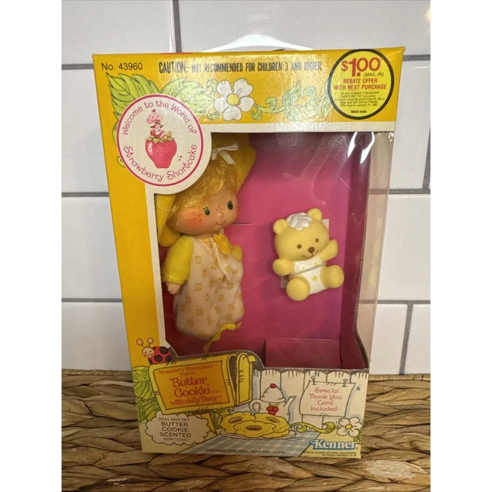Vintage 1982 Strawberry Shortcake Butter Cookie Doll w/ Jelly‎ Bear Pet Comb Box